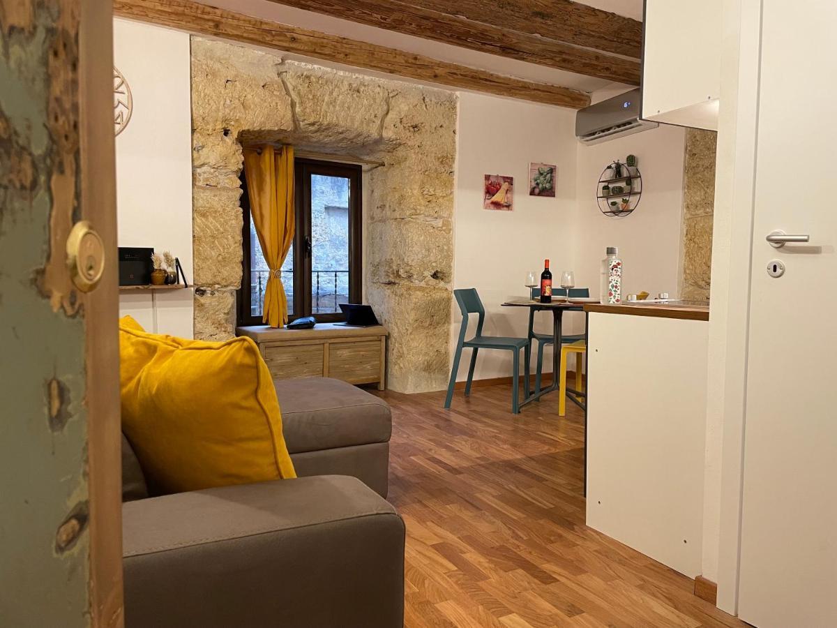 Corrieri Little Apartment Palermo Bagian luar foto